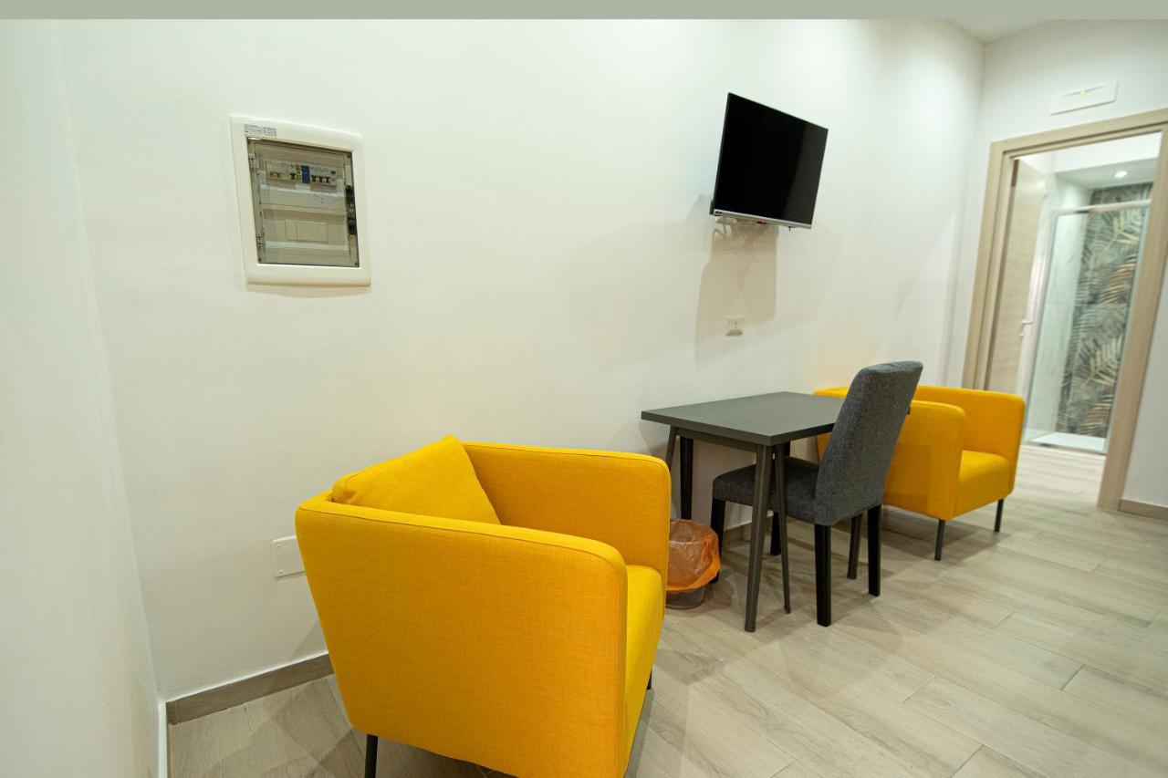 Domus Marti Hotel Formia Bagian luar foto