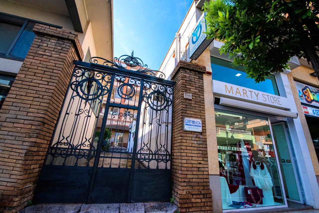 Domus Marti Hotel Formia Bagian luar foto