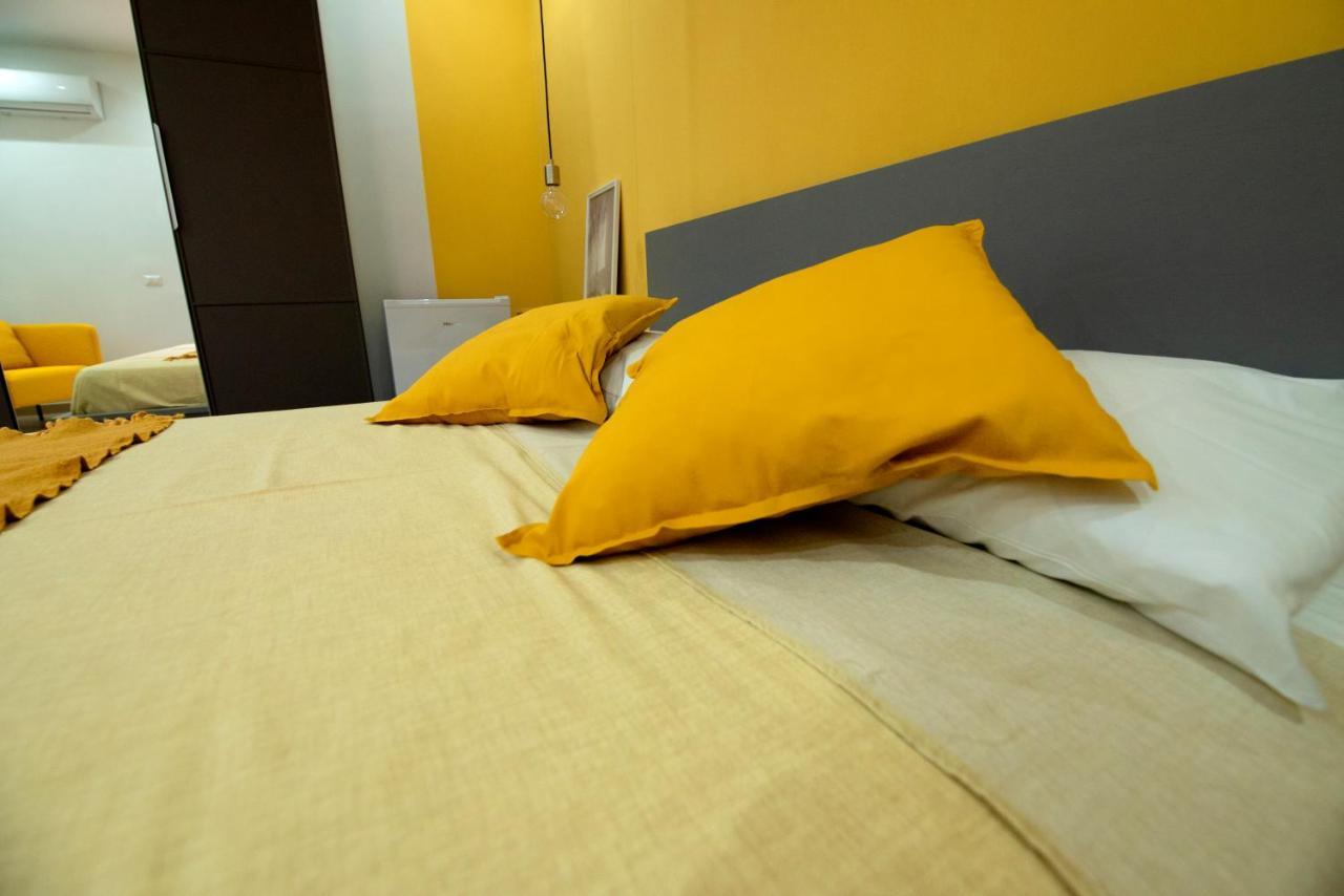 Domus Marti Hotel Formia Bagian luar foto